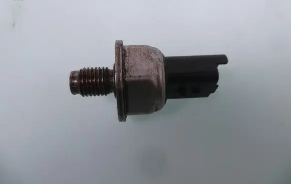 Renault Scenic II - Grand scenic II Fuel pressure sensor 9307Z507A