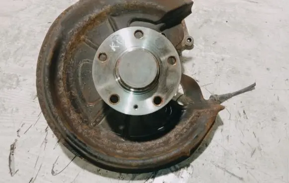 Seat Leon (1P) Rear wheel hub
