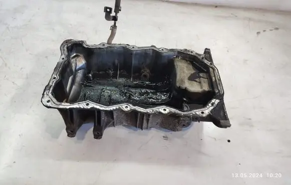 KIA Carens II Oil sump
