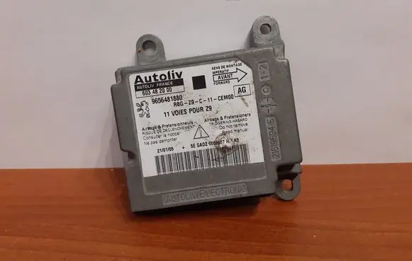 Peugeot 607 Airbag control unit/module 2840 603482000