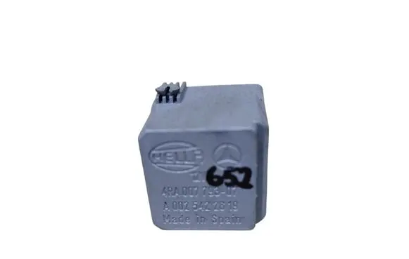 Mercedes-Benz C W203 Other relay A0025422619