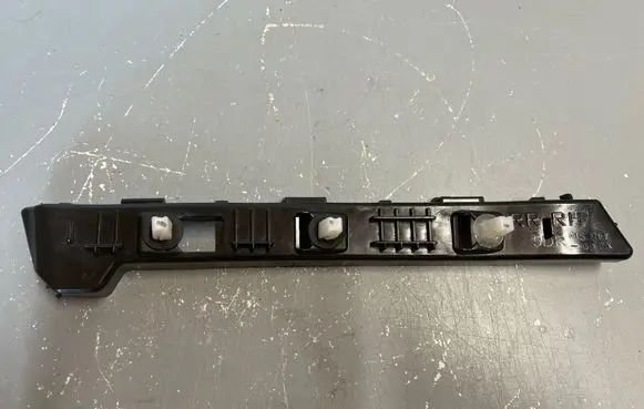 Hyundai i20 Active Bumper support mounting bracket corner MS237 0917A