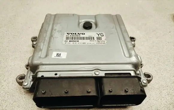 Volvo S80 Engine control unit/module 31336983 1039S50500 0281018414