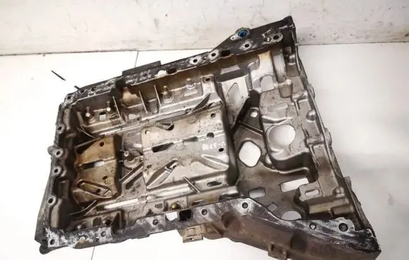 Mercedes-Benz E W212 Oil sump a6510140200