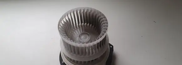 Toyota Prius (XW50) Heater fan/blower