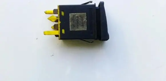 Fog light switch