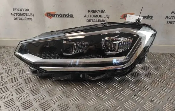 Volkswagen Golf Sportsvan Headlight/headlamp 517941081 90141152
