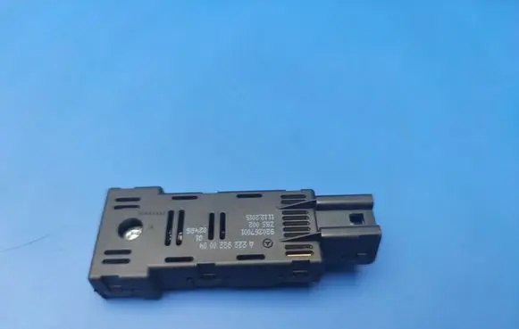 Mercedes-Benz CLA C117 X117 W117 Aerial antenna filter A2229820004 92026701