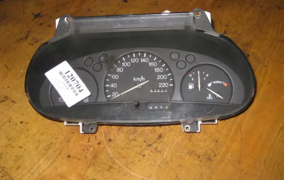 Ford Escort Speedometer (instrument cluster)