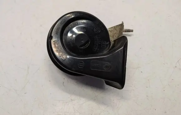 BMW X3 E83 Horn signal 3442103 61333442103 61337195893