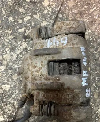 Mercedes-Benz C W202 Front brake caliper