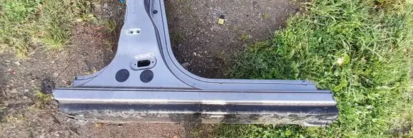 Renault Captur Pillar (middle) 