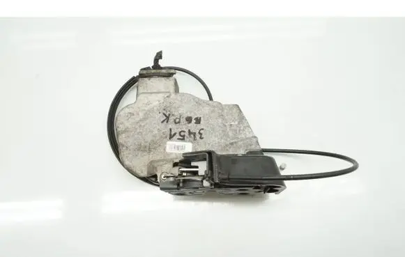 Volvo V50 Front door lock 30799335