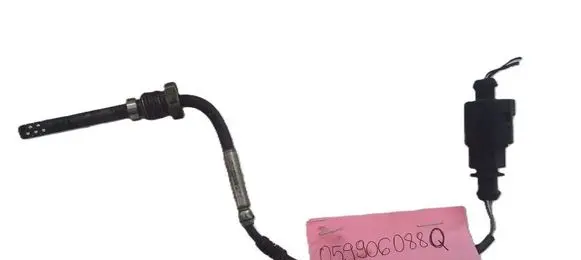 Audi A4 S4 B8 8K Exhaust gas temperature sensor 059906088Q