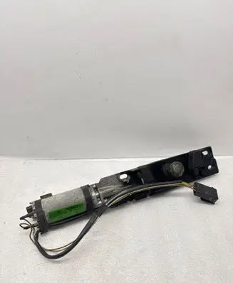 BMW 7 E38 Tailgate/trunk/boot lift motor 8352202