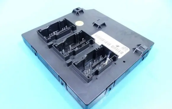 Skoda Octavia Mk2 (1Z) Central body control module 1K0937087J IMPRK1240899