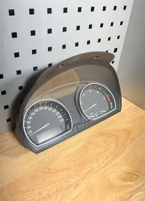 BMW X3 E83 Speedometer (instrument cluster) 3451587 345168703 102463422