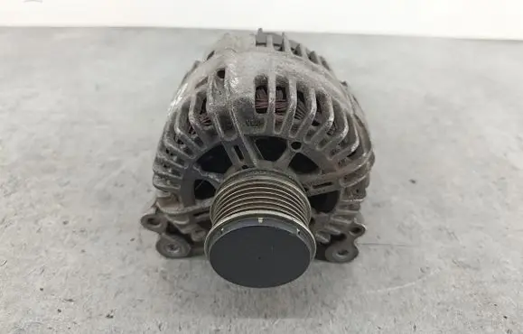 Skoda Octavia Mk2 (1Z) Generator/alternator 06F903023CTG14C011