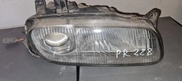 Mazda 323 Headlight/headlamp 11061708
