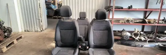Peugeot 5008 II Front double seat 