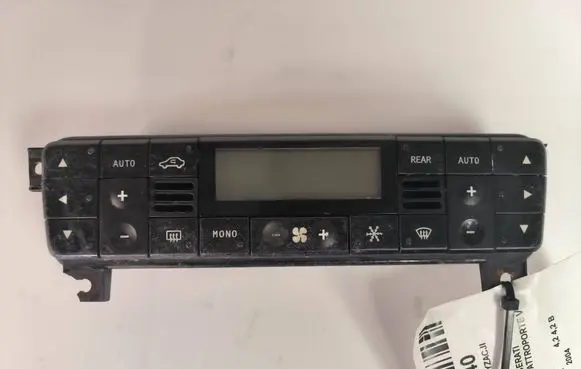 Maserati Quattroporte Climate control/heater control trim 29684KA 000194315