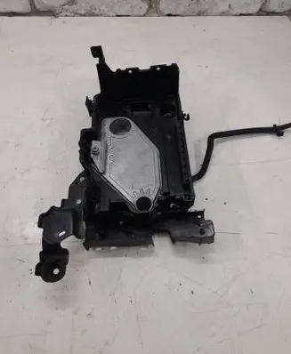Renault Clio V Battery tray 648947355r P1011233 A1si9cu3