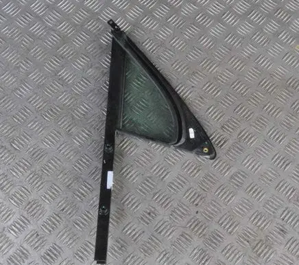 Volkswagen Touareg II Front door vent window glass four-door 7P584511343R004344