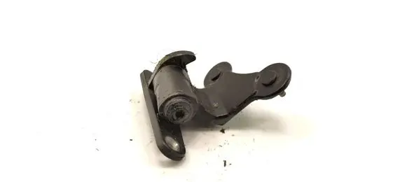 Mercedes-Benz C W204 Rear door lower hinge A047058