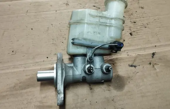 Fiat 500 Master brake cylinder
