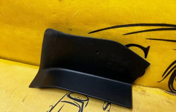 Skoda Superb B8 (3V) Rear/tail light trim molding 3V9945312A