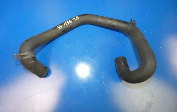 Mercedes-Benz A W176 Engine coolant pipe/hose A6072030182