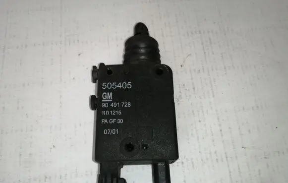 Opel Astra G Central locking motor 90491728