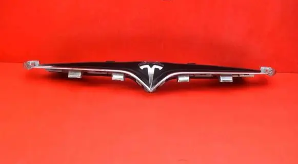 Tesla Model S Front grill 1062472-00E