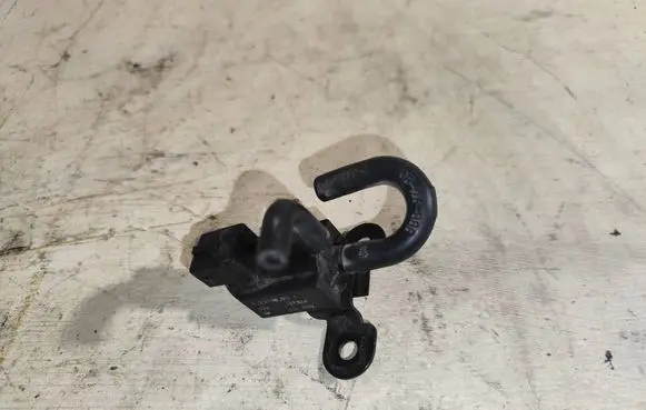 Opel Zafira A Turbo solenoid valve 90530039 90448686