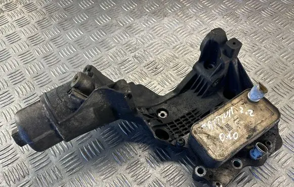 Chevrolet Captiva Oil filter mounting bracket 96868256 AW100099 179336