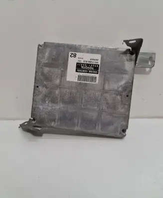 Toyota Avensis T250 Engine control unit/module 8966105821 1758008332 MB1758008332