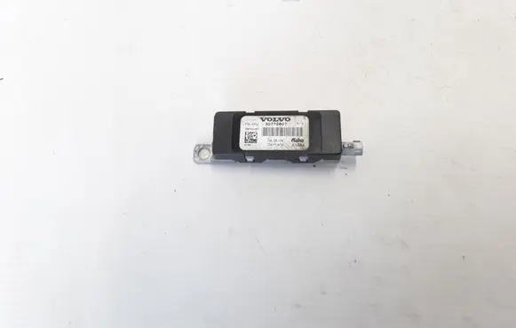 Volvo C70 Aerial antenna amplifier 30775607