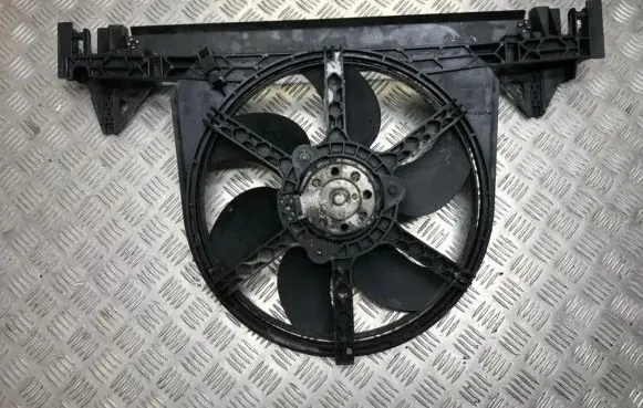 Renault Espace III Radiator cooling fan shroud