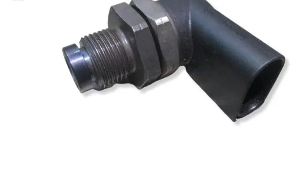 BMW 5 E60 E61 Fuel pressure sensor 0281002497