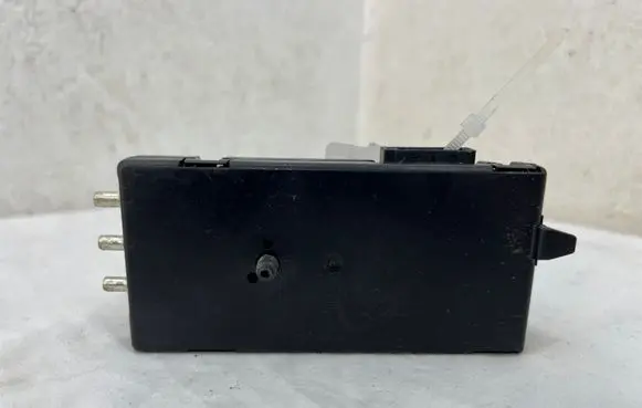 BMW 4 F32 F33 Aerial antenna amplifier 9231179