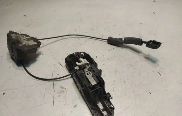 Renault Scenic III - Grand scenic III Rear door lock 806060041R