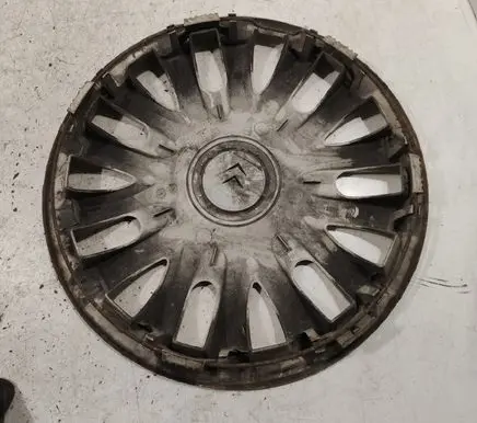 Citroen C2 R14 wheel hub/cap/trim 9645379980