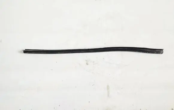 Citroen Berlingo Rubber seal front coupe door 