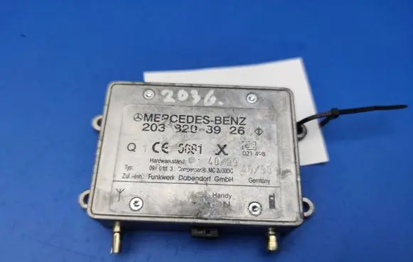 Mercedes-Benz C W203 Antenna control unit 2038203926