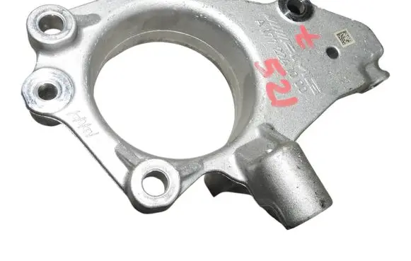 Mercedes-Benz G W463 2nd Gen Engine mount bracket A1772241000