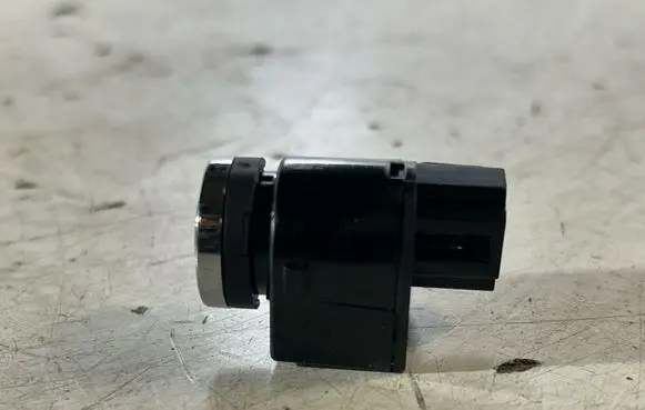 Maserati Ghibli Tailgate opening switch 68141864AA 10094024