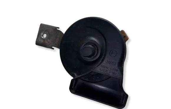 Volvo XC70 Horn signal 30744030