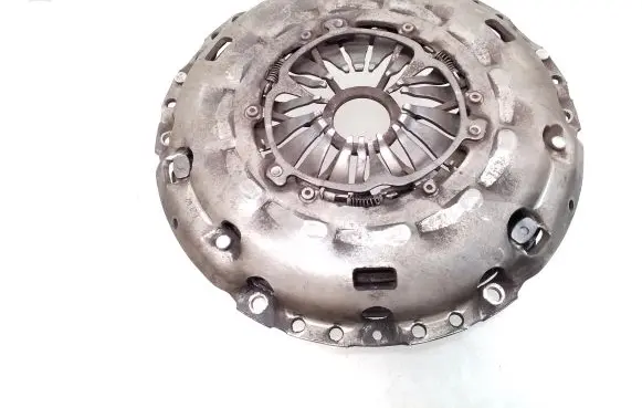 Volkswagen PASSAT B6 Pressure plate 03G141025F