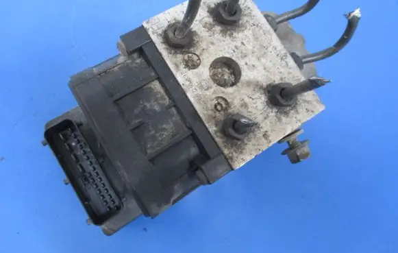 Nissan Primera ABS Pump