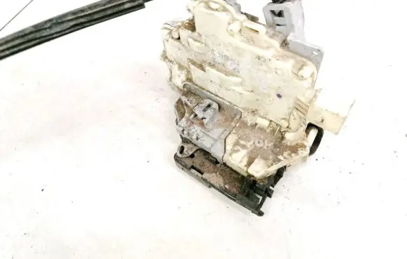Audi Q7 4L Rear door lock 3C4839016A